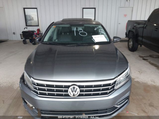 1VWBA7A33JC011546 Volkswagen Passat 2.0t Se