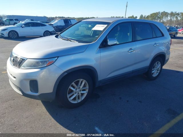 5XYKT3A62FG590158 KIA SORENTO LX