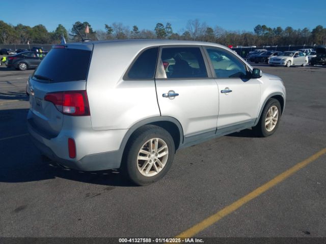 5XYKT3A62FG590158 KIA SORENTO LX
