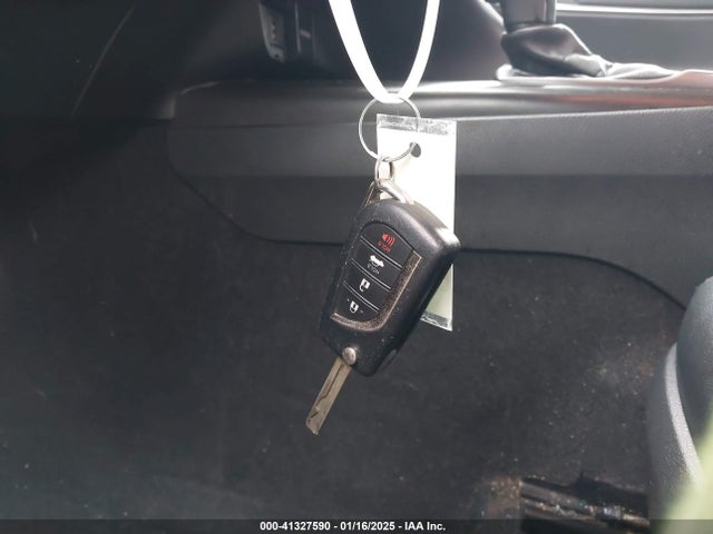 4T1G11AK8MU590203 Toyota CAMRY SE