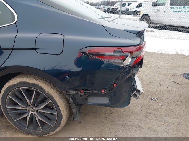 4T1G11AK8MU590203 Toyota CAMRY SE