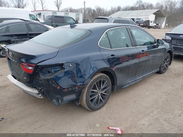 4T1G11AK8MU590203 Toyota CAMRY SE