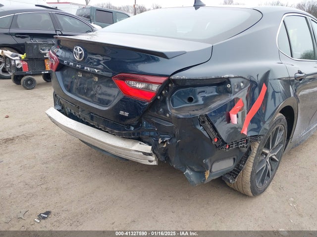 4T1G11AK8MU590203 Toyota CAMRY SE