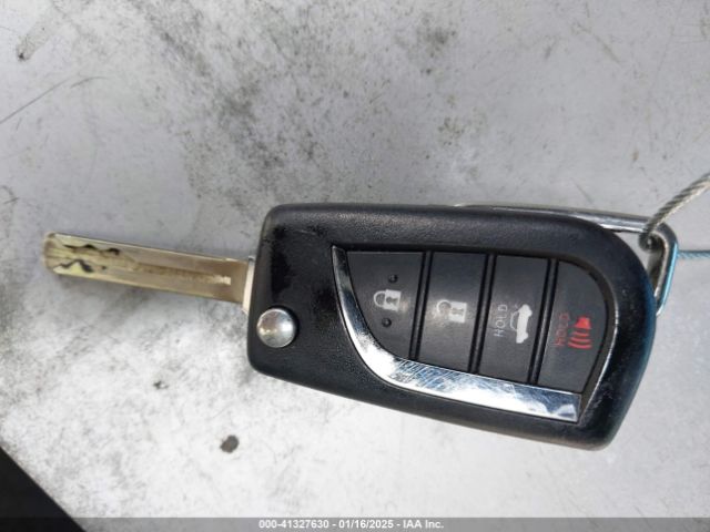 4T1B11HK5JU652765 Toyota CAMRY SE