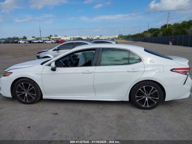 4T1B11HK5JU652765 Toyota CAMRY SE