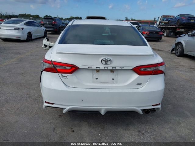 4T1B11HK5JU652765 Toyota CAMRY SE