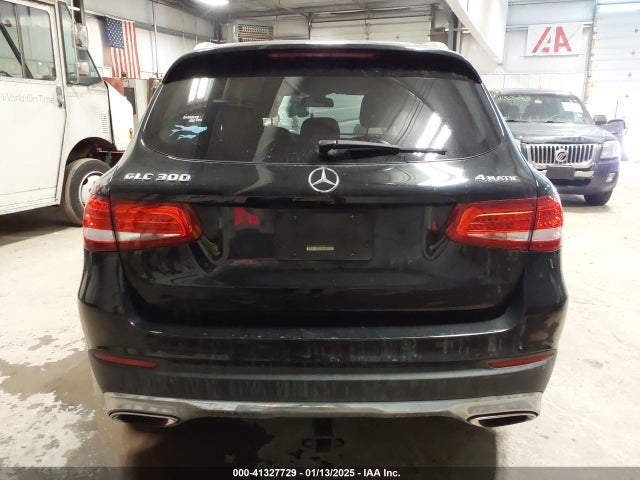 WDC0G4KB9GF033632 Mercedes-Benz Glc 300 4matic