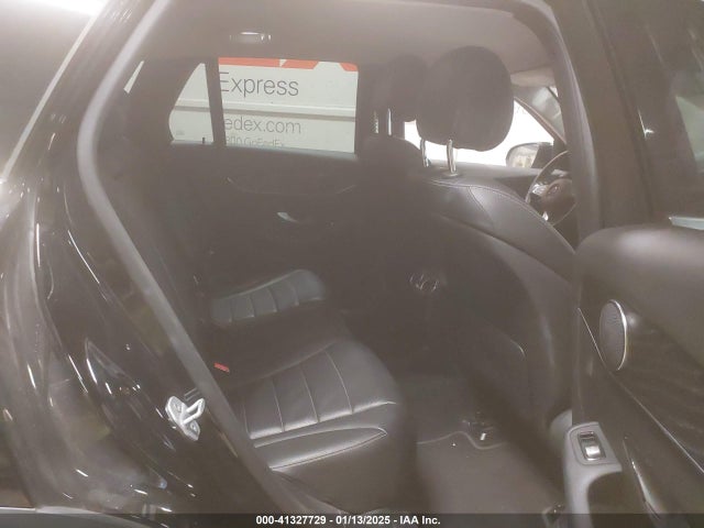 WDC0G4KB9GF033632 Mercedes-Benz Glc 300 4matic