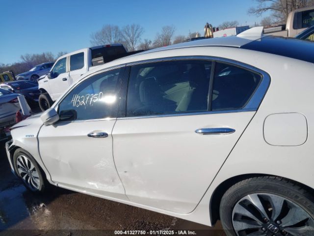 1HGCR6F7XEA003663 Honda Accord Hybrid Touring