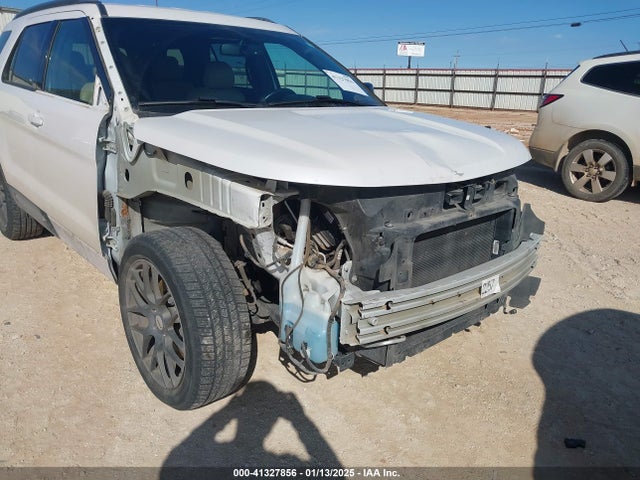 Ford EXPLORER XLT 2017 1FM5K7D81HGC54422 Image 6
