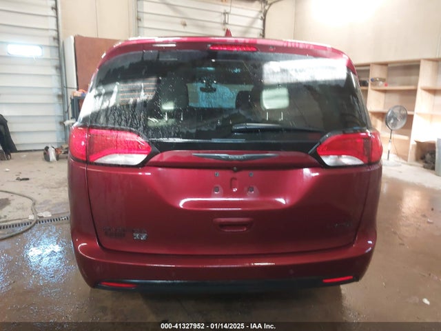 Chrysler Pacifica 35th Anniversary Limited 2019 2C4RC1GG6KR748896 Image 16