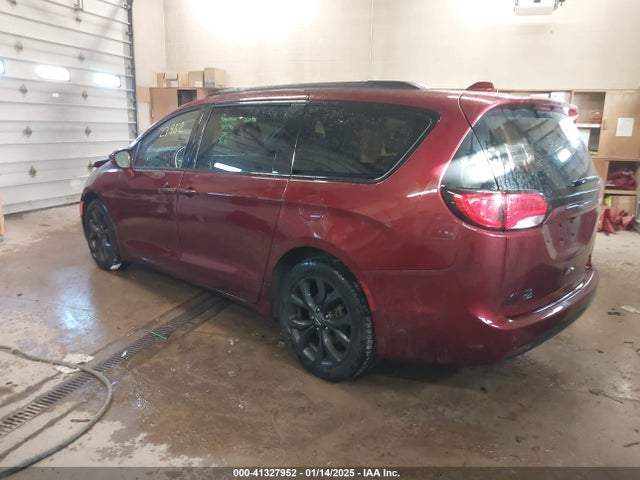 Chrysler Pacifica 35th Anniversary Limited 2019 2C4RC1GG6KR748896 Image 3