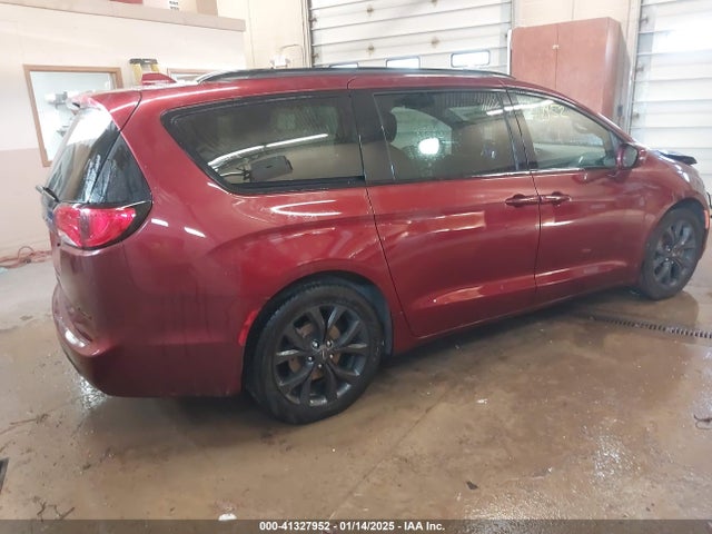 Chrysler Pacifica 35th Anniversary Limited 2019 2C4RC1GG6KR748896 Image 4