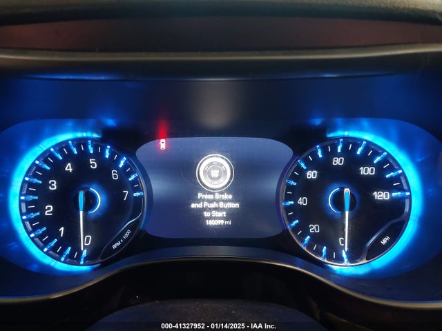 Chrysler Pacifica 35th Anniversary Limited 2019 2C4RC1GG6KR748896 Image 7