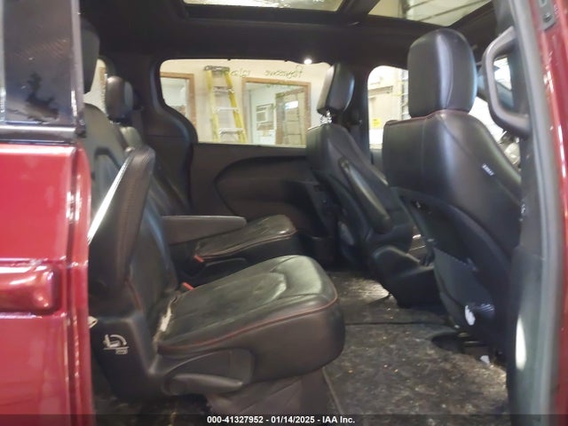 Chrysler Pacifica 35th Anniversary Limited 2019 2C4RC1GG6KR748896 Image 8