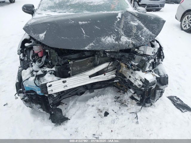 JTDEAMDE1NJ049659 Toyota Corolla Hybrid Le