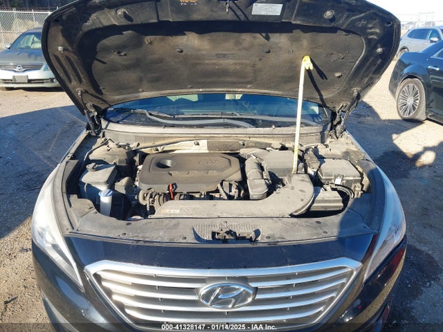 Hyundai SONATA SE 2015 5NPE24AF1FH213674 Image 10