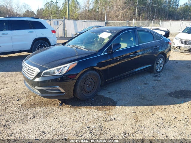 Hyundai SONATA SE 2015 5NPE24AF1FH213674 Image 2