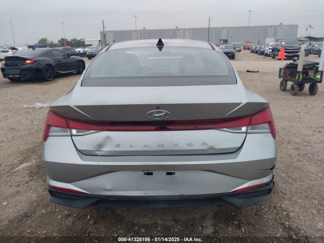 5NPLM4AG3MH040957 Hyundai ELANTRA SEL