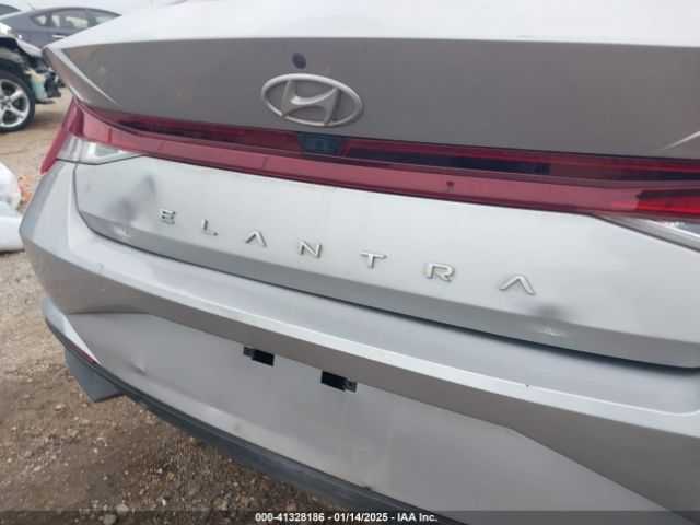 5NPLM4AG3MH040957 Hyundai ELANTRA SEL