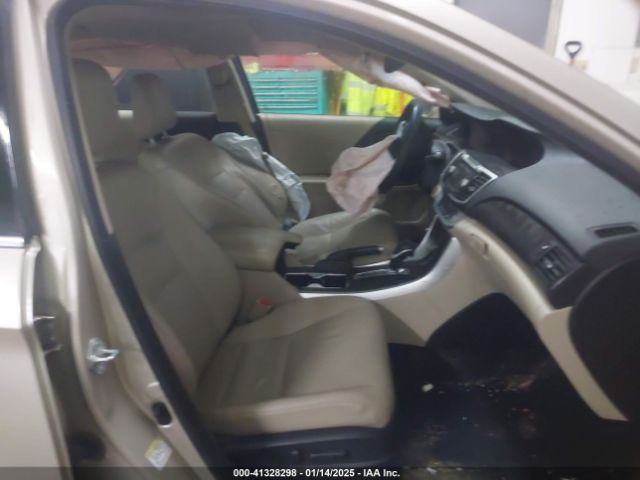 2013 HONDA ACCORD SDN 1HGCR3F88DA011721 Photo 4