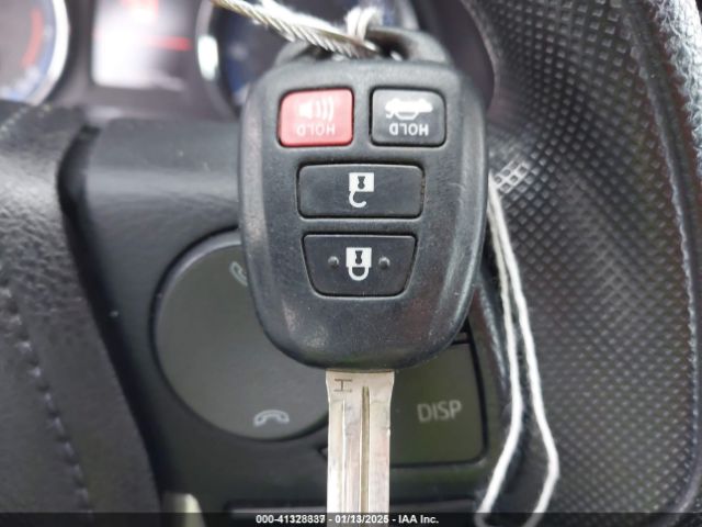 5YFBURHE3JP802177 Toyota COROLLA LE