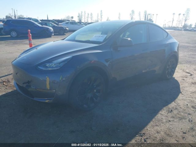 7SAYGDEE2NF404469 Tesla Model Y Long Range Dual Motor All-wheel Drive