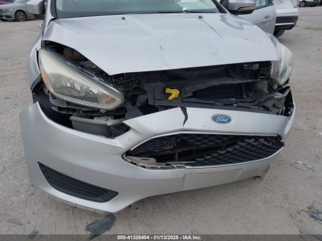 1FADP3K25FL328797 Ford FOCUS SE