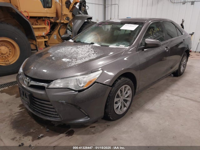 Toyota CAMRY LE 2017 4T1BF1FK7HU385370 Image 2
