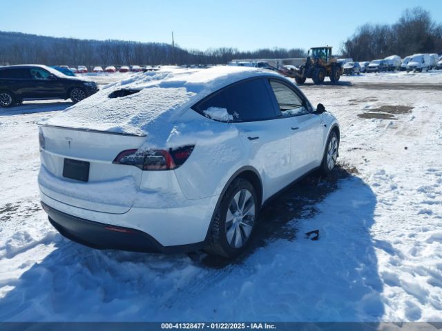 7SAYGDEE6NF426863 Tesla Model Y Long Range Dual Motor All-wheel Drive