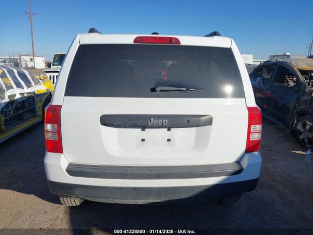 1C4NJPBA2HD118914 Jeep Patriot Sport Fwd