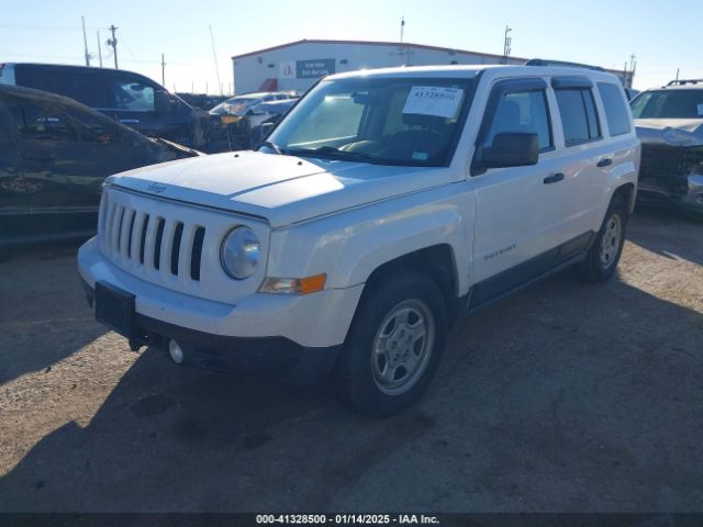 1C4NJPBA2HD118914 Jeep Patriot Sport Fwd