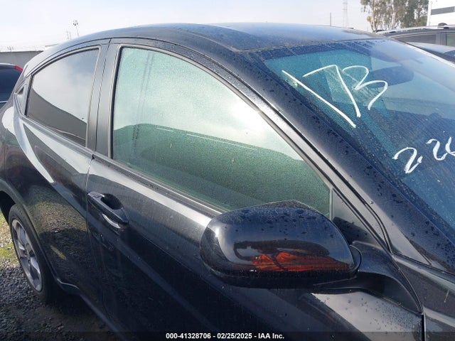 Honda HR-V LX 2018 3CZRU5H37JG703593 Image 13