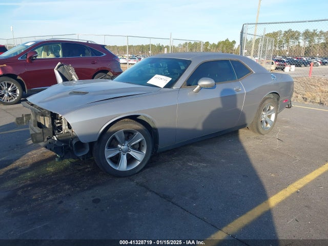 Dodge Challenger Sxt 2015 2C3CDZAG3FH718944 Image 2