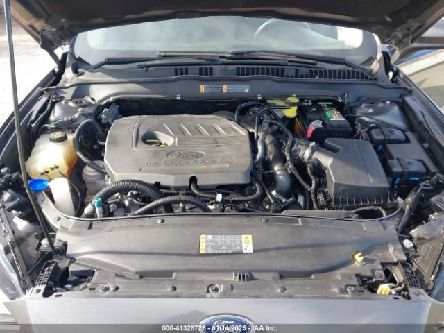 3FA6P0HD4HR339696 Ford FUSION SE