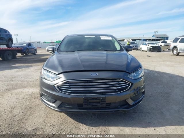 3FA6P0HD4HR339696 Ford FUSION SE