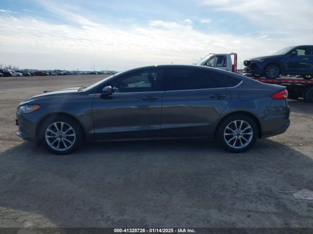 3FA6P0HD4HR339696 Ford FUSION SE