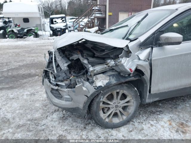 1FMCU9GD6HUD14203 Ford ESCAPE SE