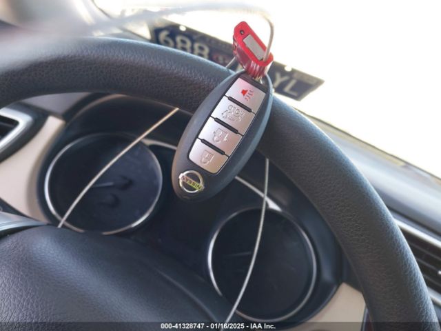 KNMAT2MV9GP627729 Nissan ROGUE SV