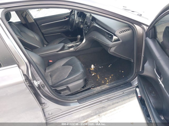 4T1G11AKXMU600746 Toyota CAMRY SE
