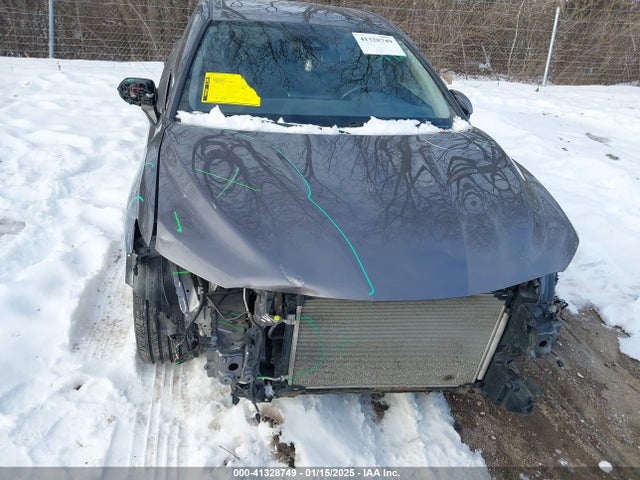 4T1G11AKXMU600746 Toyota CAMRY SE