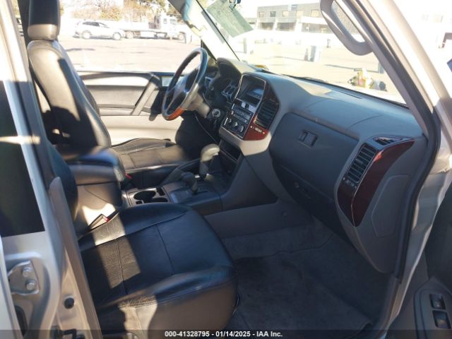 2001 MITSUBISHI MONTERO JA4MW51R11J022220 Photo 4
