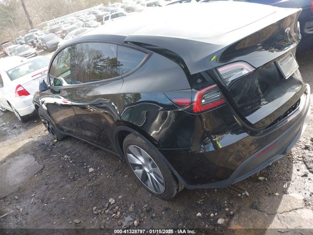 2023 TESLA MODEL Y 7SAYGAEE5PF603128 Photo 2