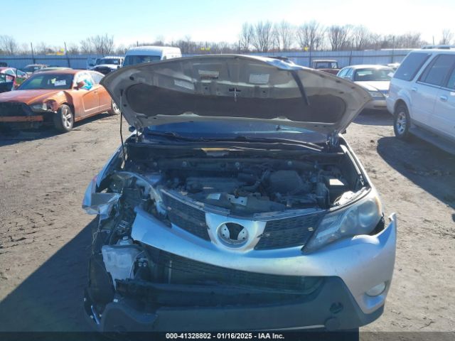 JTMWFREV5FD074940 Toyota Rav4 Xle