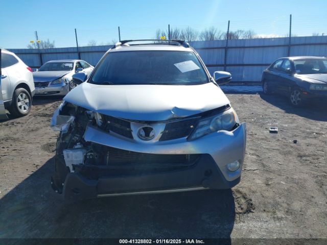 JTMWFREV5FD074940 Toyota Rav4 Xle