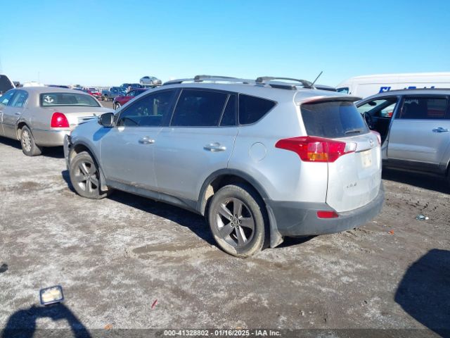 JTMWFREV5FD074940 Toyota Rav4 Xle
