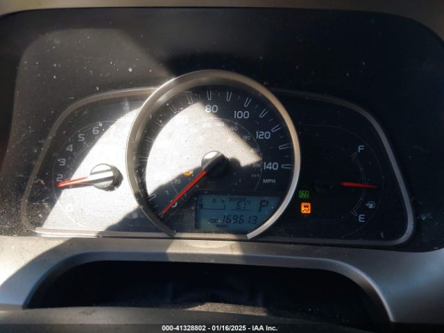 JTMWFREV5FD074940 Toyota Rav4 Xle
