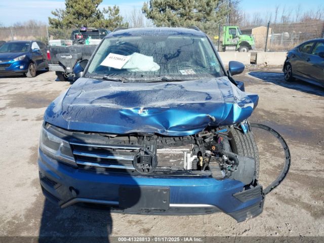 3VV0B7AX2JM109722 Volkswagen Tiguan 2.0t S