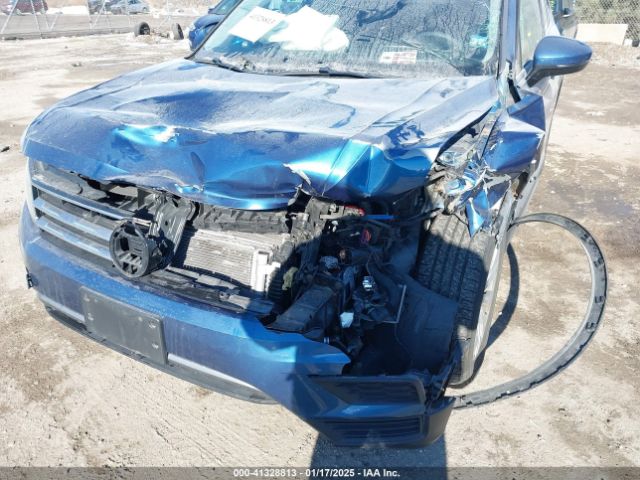 3VV0B7AX2JM109722 Volkswagen Tiguan 2.0t S