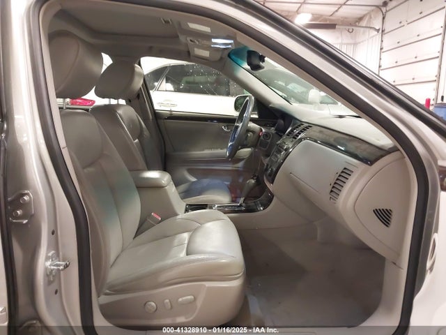 2010 CADILLAC DTS 1G6KD5EY1AU138197 Photo 4